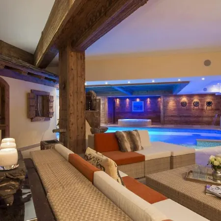 Graziosa Mansarda Courmayeur Apartment